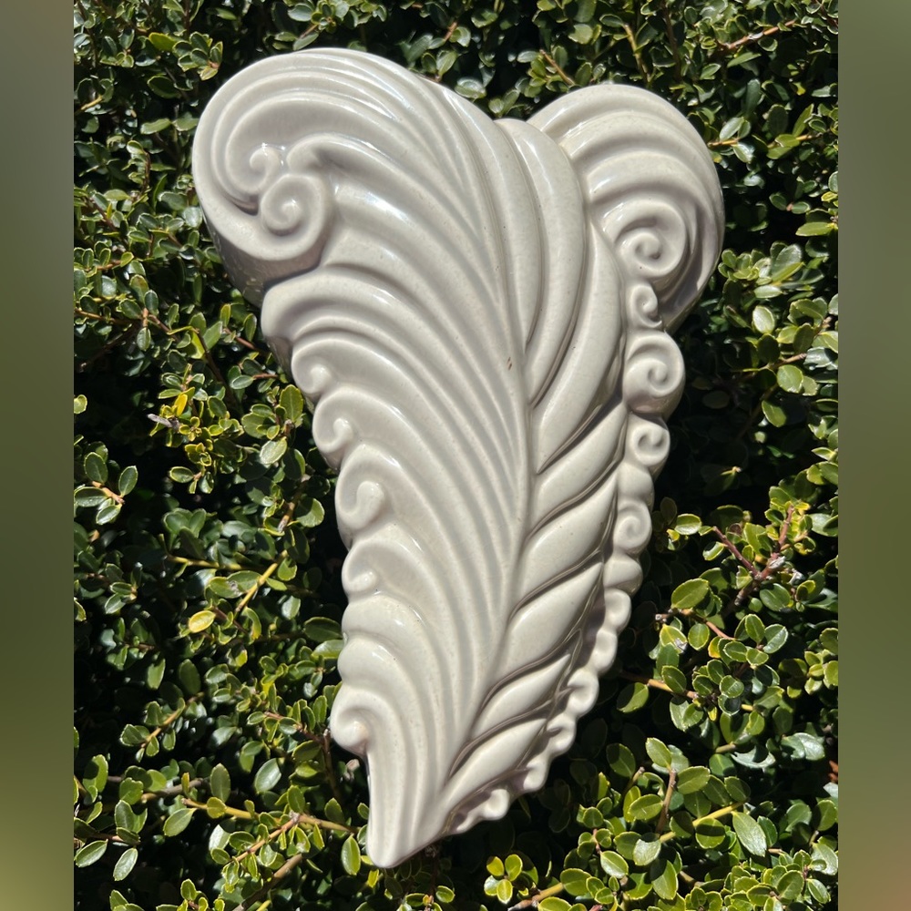Vintage Wall Pocket Vase West Coast Pottery California #305 L Light Grey